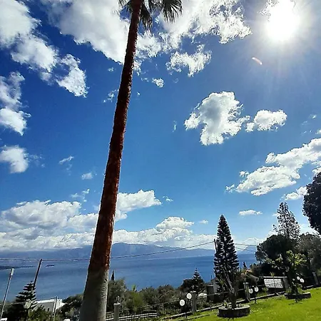 Aggeliki アパート ニキアナ