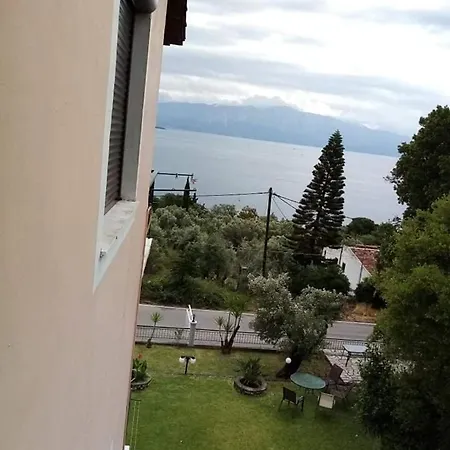 Aggeliki * ניקיאנה