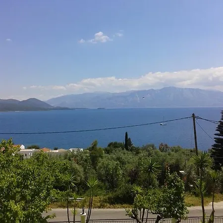 アパート Aggeliki ニキアナ